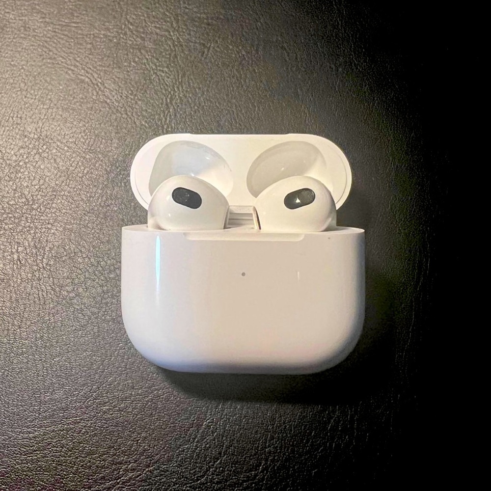 AirPods Gen 3 New with box
